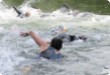 Olympic Triathlon - 2007 - Jahr, als es mehr als 30 war. (C) in Schatten und ein Block des Eises... Olympic Triathlon - 2007 - Jahr, als es mehr als 30 war. (C) in Schatten und ein Block des Eises...